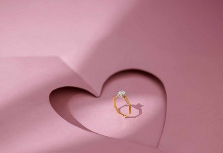 Senco Gold & Diamonds unveils 'Elements of Love' for Valentines Day